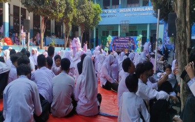 Semarak Maulid Nabi Muhammad SAW 1447 H di Kampus Al-Ihsan Pamulang: Wujudkan Generasi Pelajar yang Meneladani Akhlak Rasulullah dan Berjiwa Nasionalis