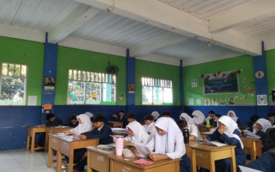 MTs Al Ihsan Pamulang Laksanakan Sumatif Tengah Semester, Diawali Briefing Pengawas