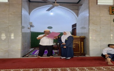 MTs Al Ihsan Laksanakan Kegiatan Salat Dhuha Bersama dan Pembiasaan Literasi Pagi