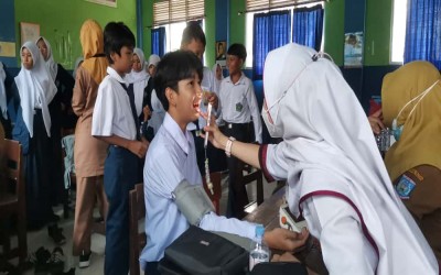 MTs Al Ihsan Gelar Skrining Kesehatan Bersama Puskesmas Setempat
