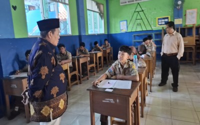 Hari Terakhir Pelaksanaan Ujian Asesmen Madrasah di MTs Al Ihsan Pamulang Berjalan Lancar